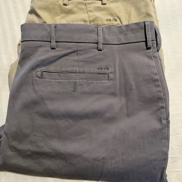 Izod Saltwater Khaki Pants - Picture 3 of 4
